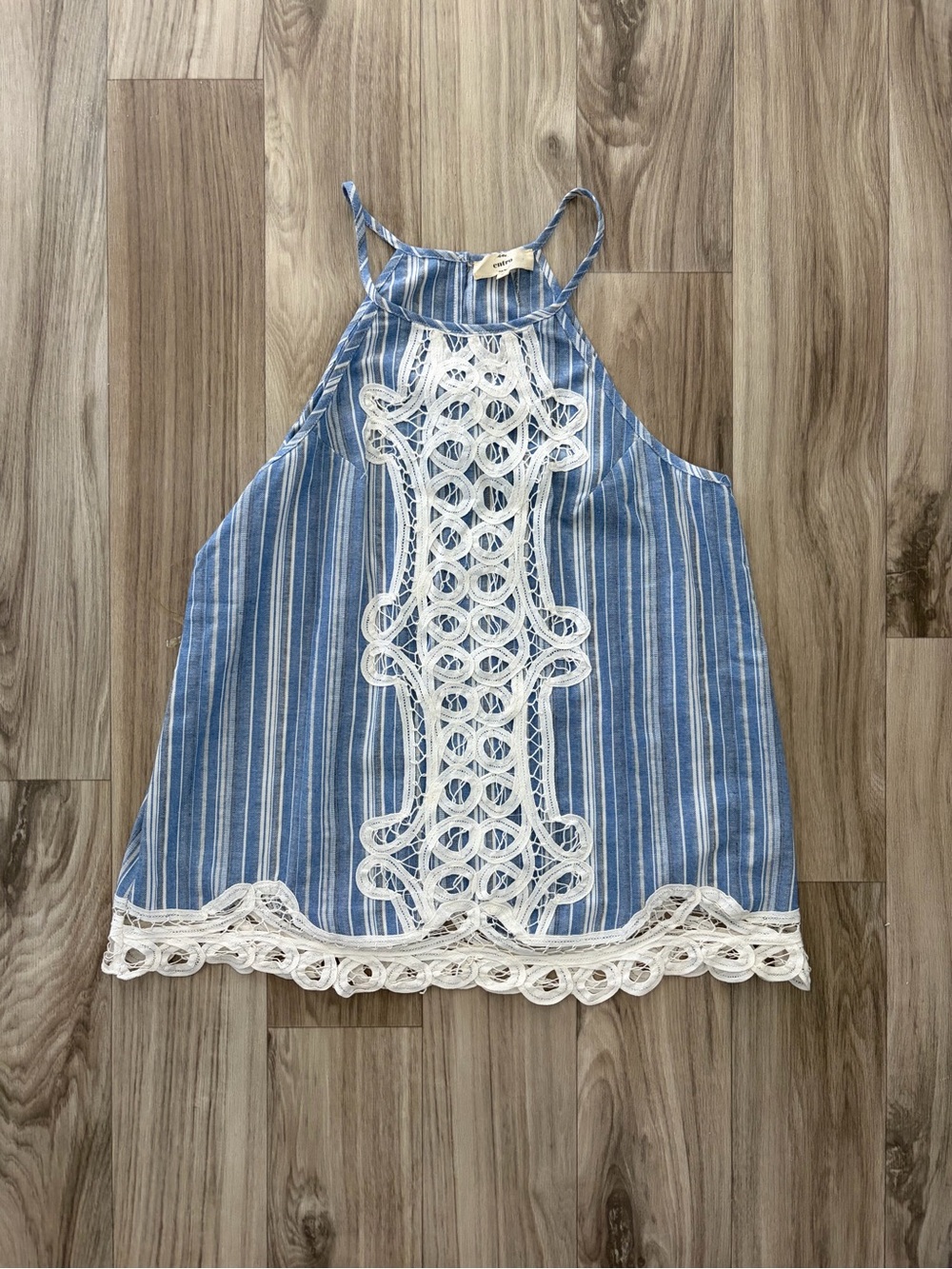 Entro halter neck top